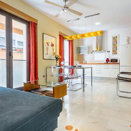 Apartamentos Catedral Севилья Экстерьер фото